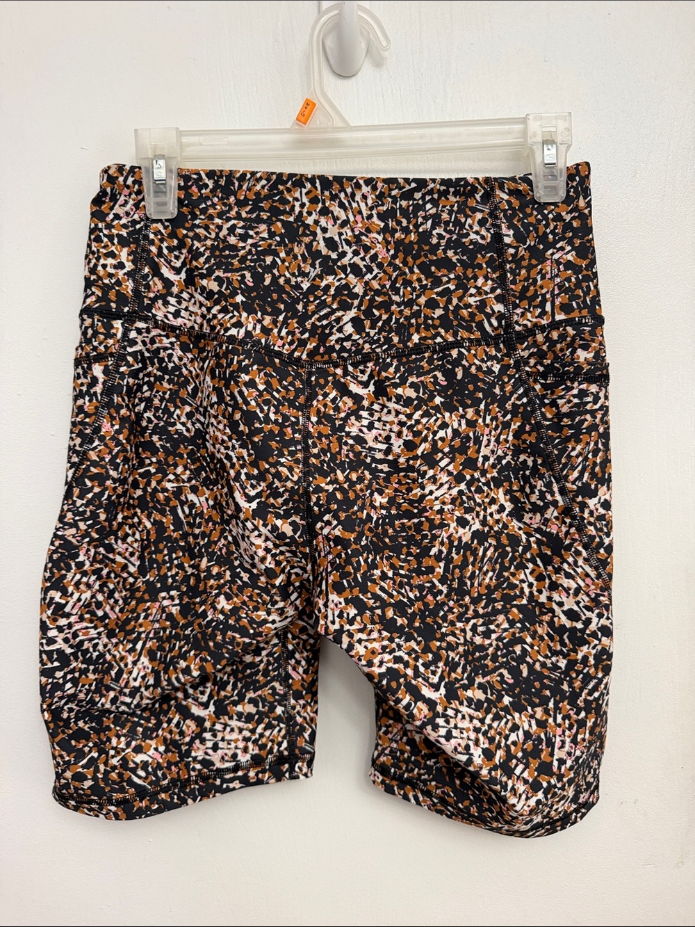 Old Navy Black, Brown & Cream Printed High-Rise Bike Shorts - Picture 5 of 10
